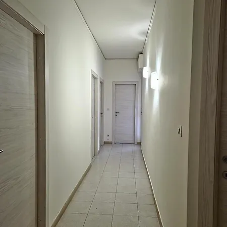 Family House Orchidea Apartment