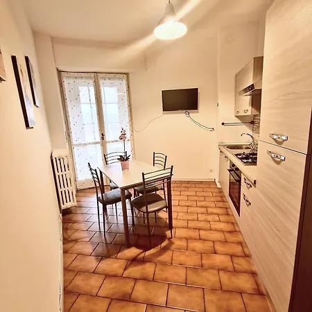 Family House Orchidea * آستي